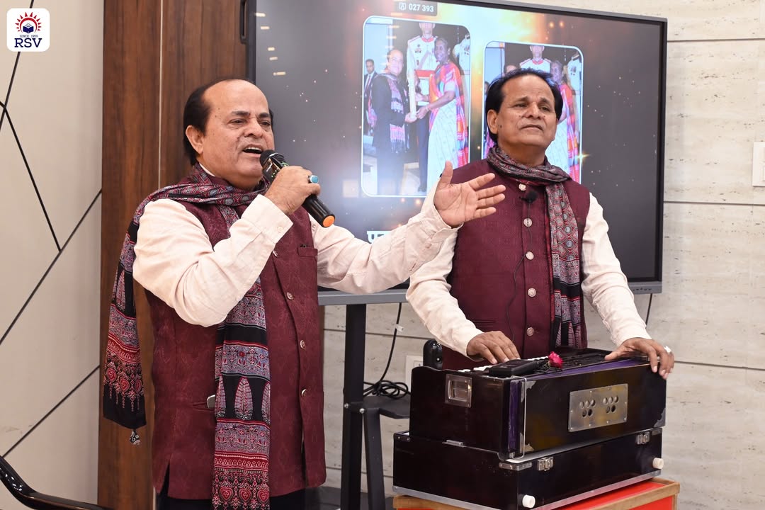 welcome the legendary Padma Shree awardees, Ali and Gani Brothers